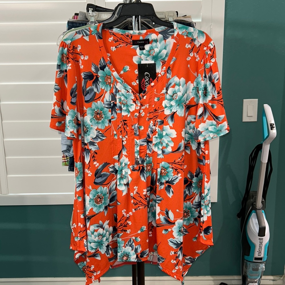 Floral Short Sleeve Top